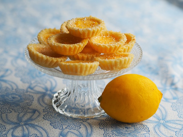 lemon tart dessert