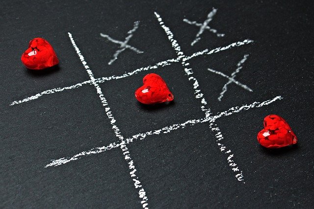 tic tac toe games with hearts